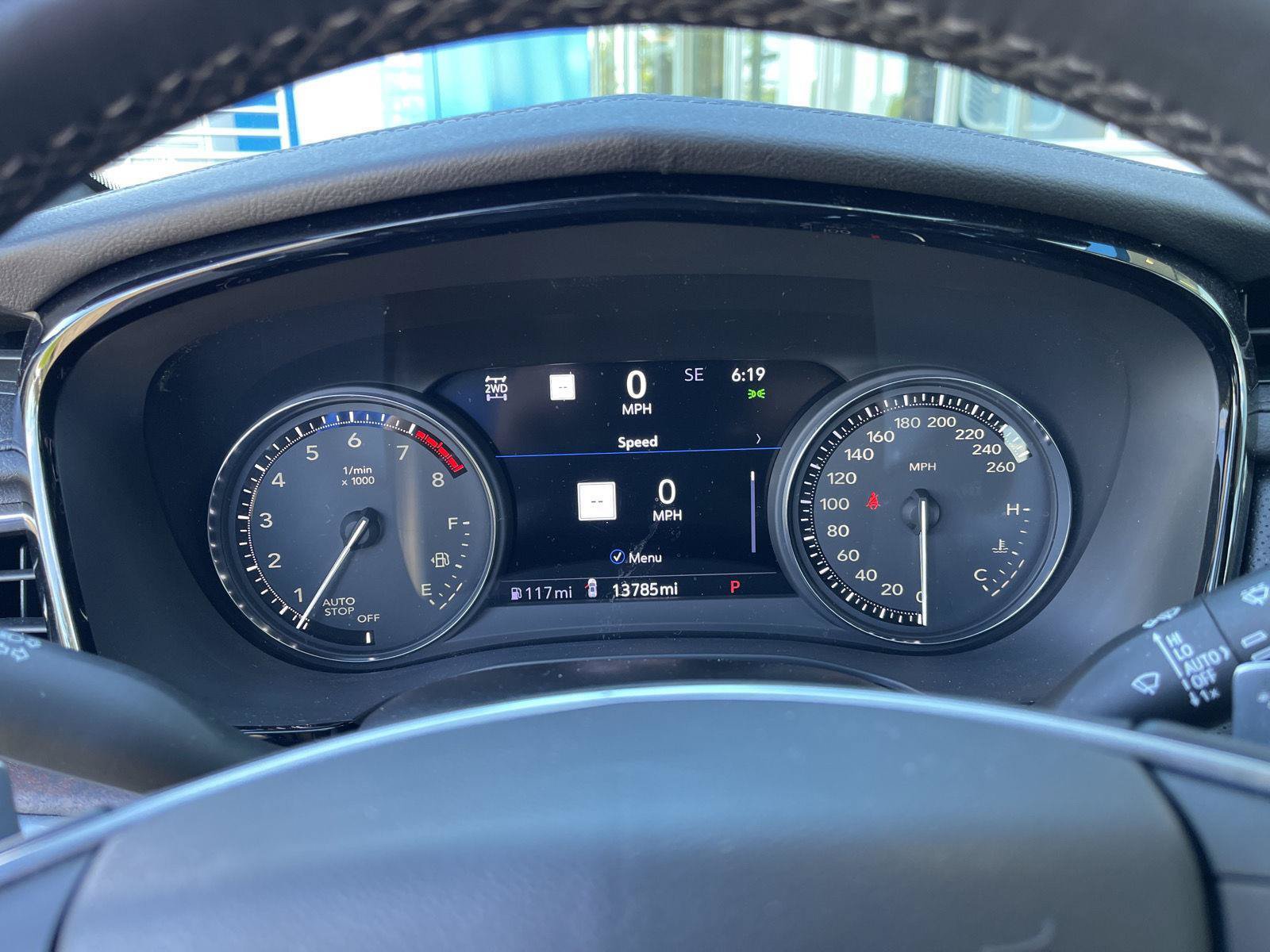 Used 2024 Cadillac XT5 Sportv w/ Technology Package AWD/4WD image 25