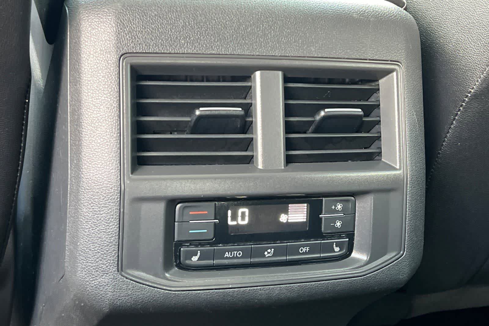 Used 2021 Volkswagen Atlas SEL Premium AWD/4WD image 15