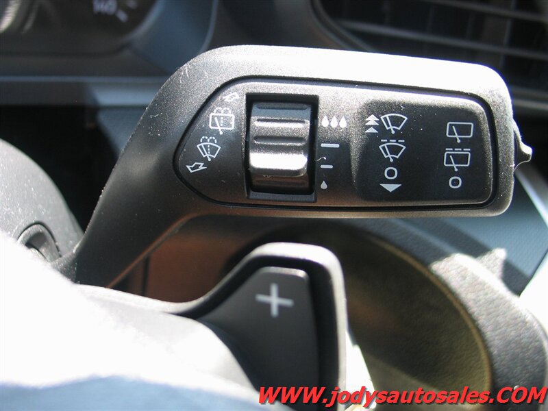 Used 2020 Ford Explorer 4WD w/ Class III Trailer Tow Package image 10