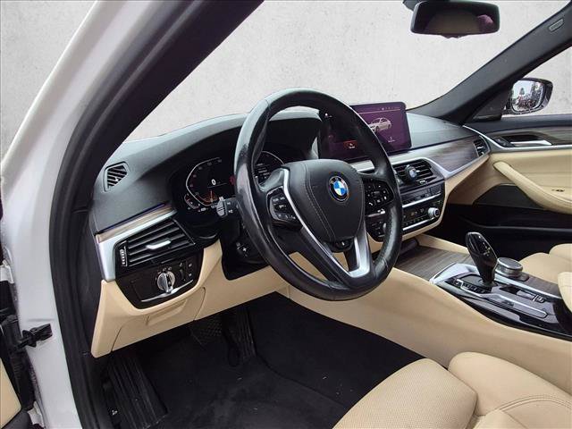 Used 2021 BMW 530i w/ Premium Package RWD image 8