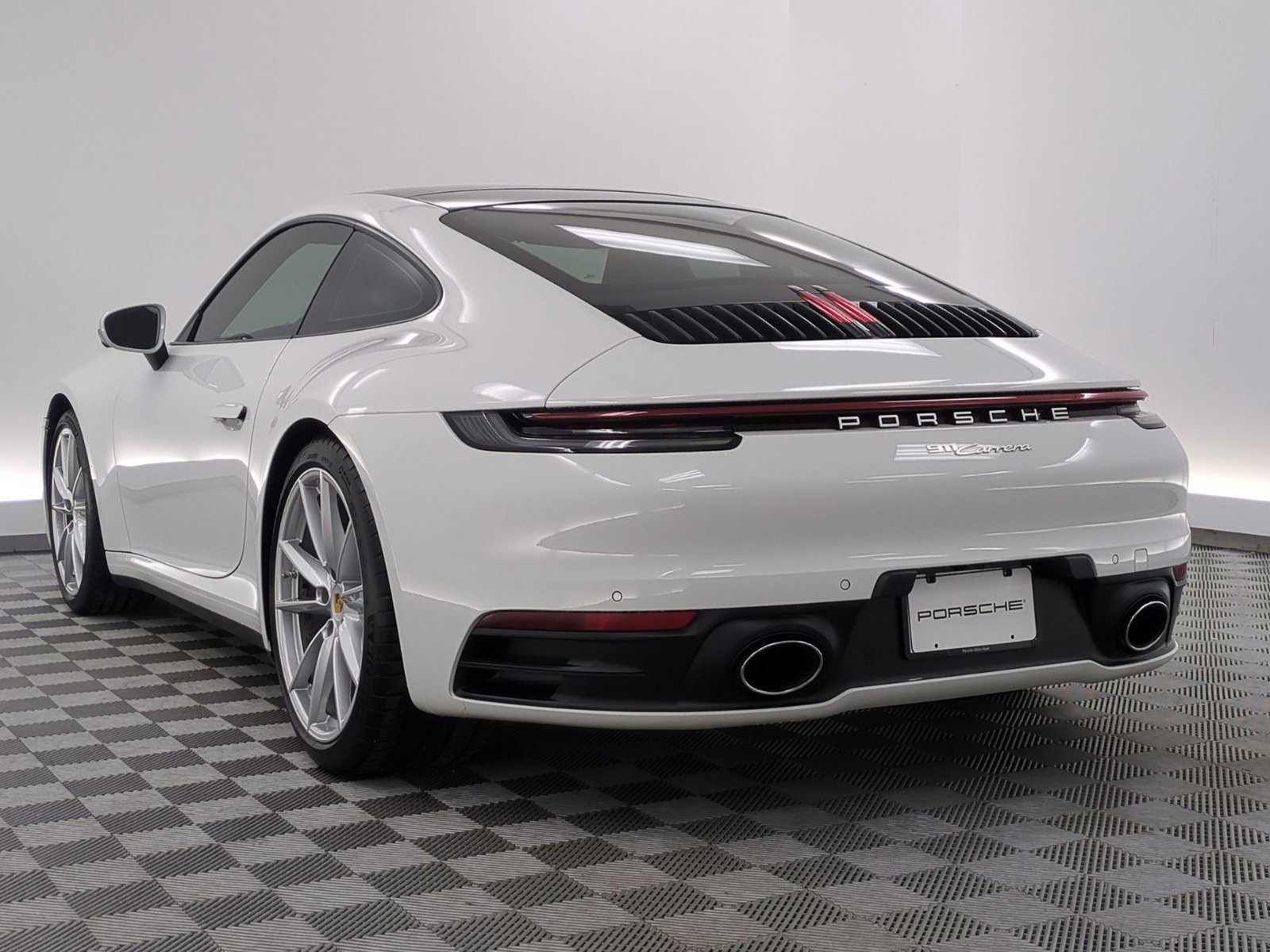 Certified 2022 Porsche 911 Carrera RWD image 3