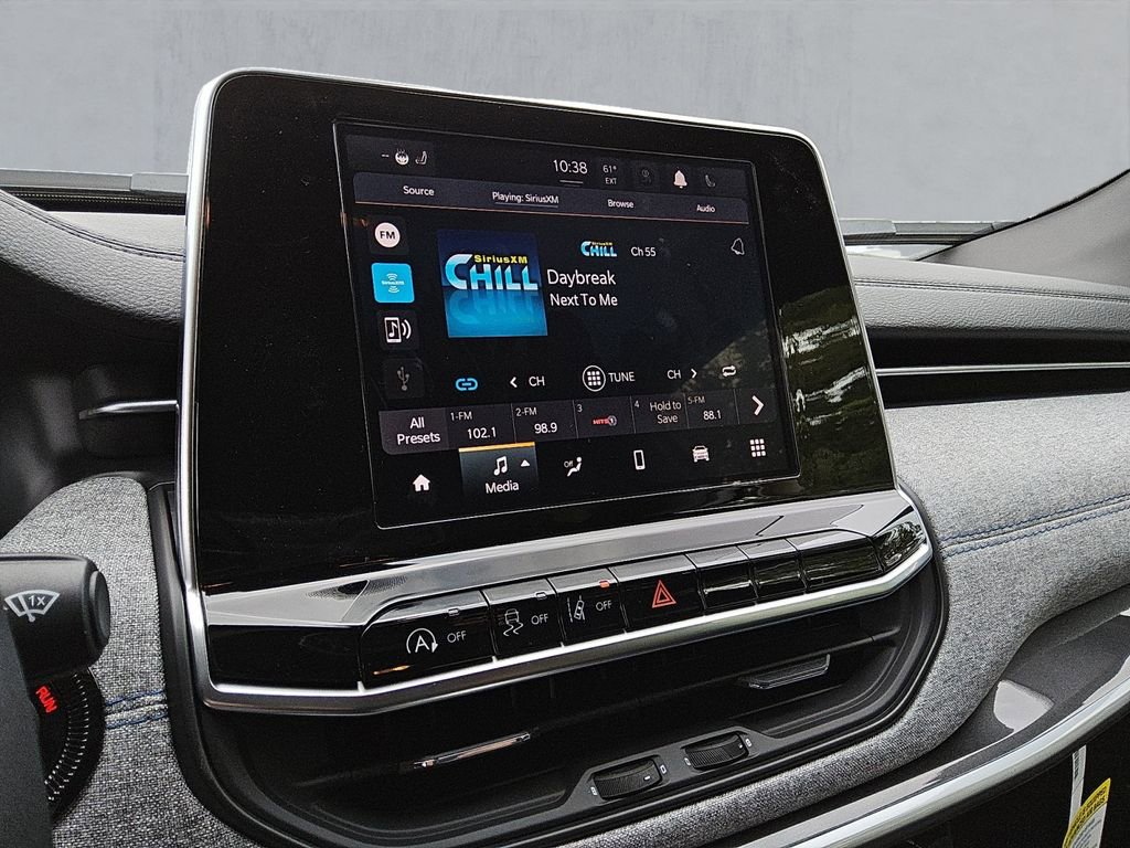 New 2026 Jeep Compass Latitude image 19