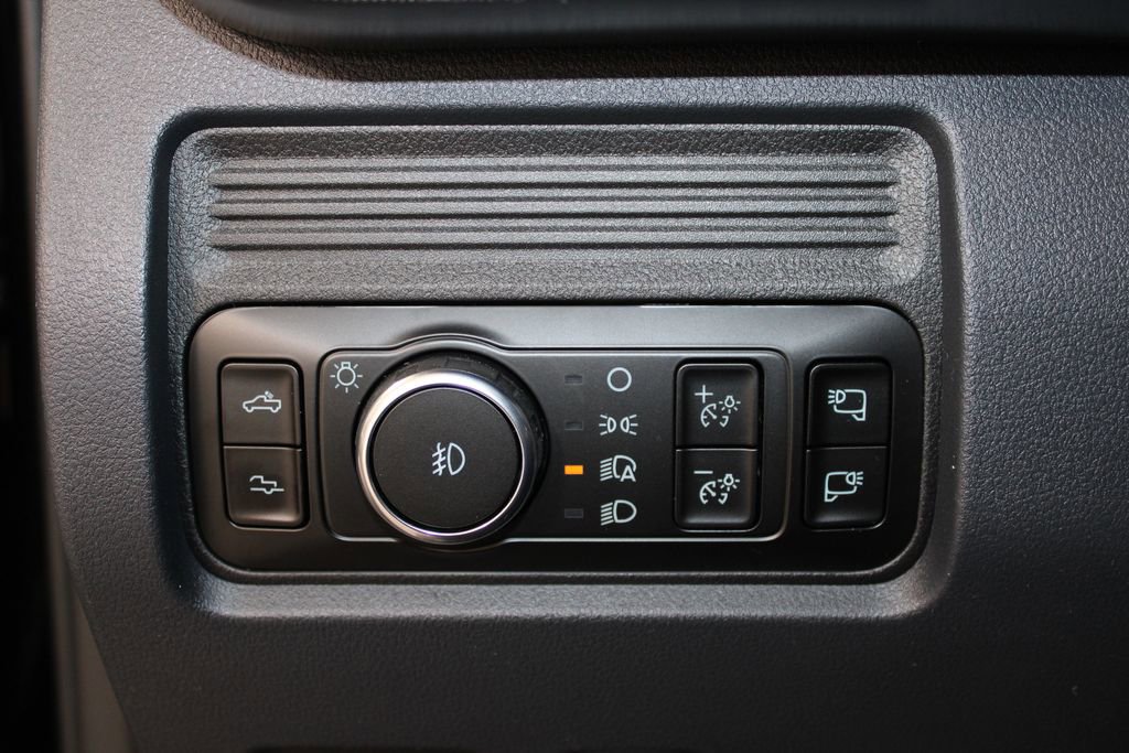 New 2026 Ford F250 Platinum image 47