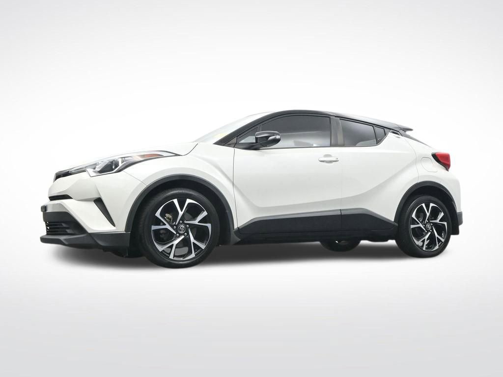 Used 2019 Toyota C-HR XLE image 32