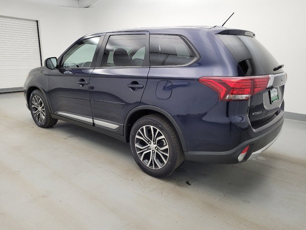 Used 2016 Mitsubishi Outlander ES image 3