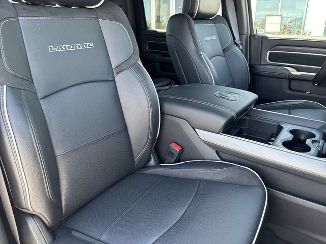 New 2026 RAM 2500 Laramie w/ Night Edition AWD/4WD image 11