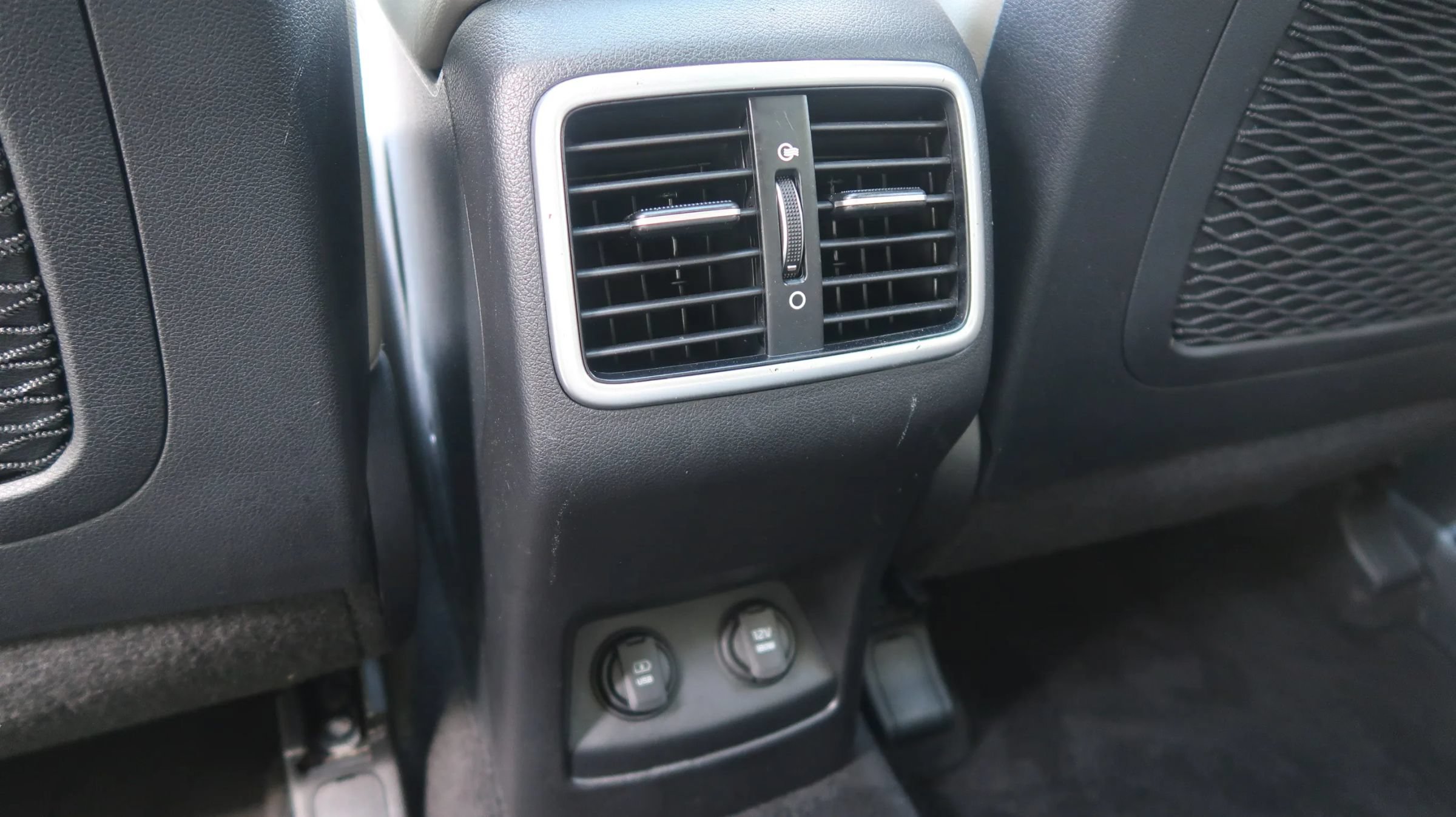Used 2020 Kia Sportage EX w/ Option Group 15 FWD image 39
