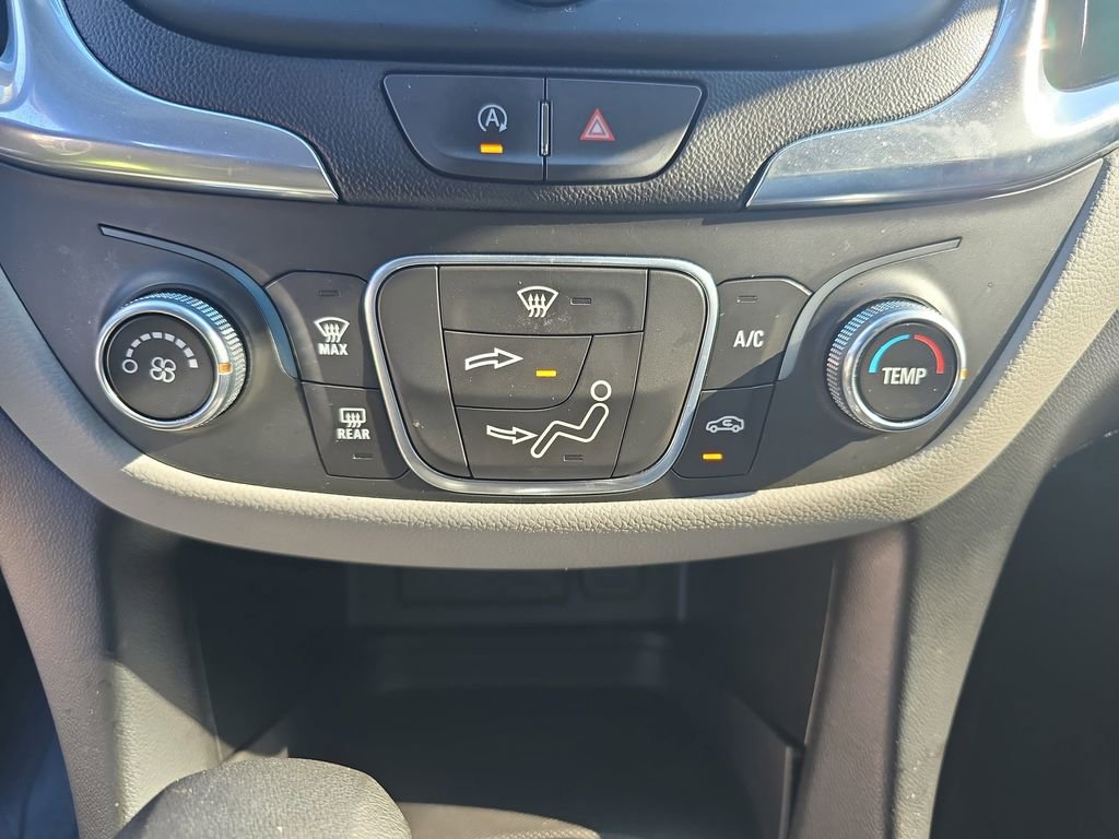 Used 2022 Chevrolet Equinox LT image 23