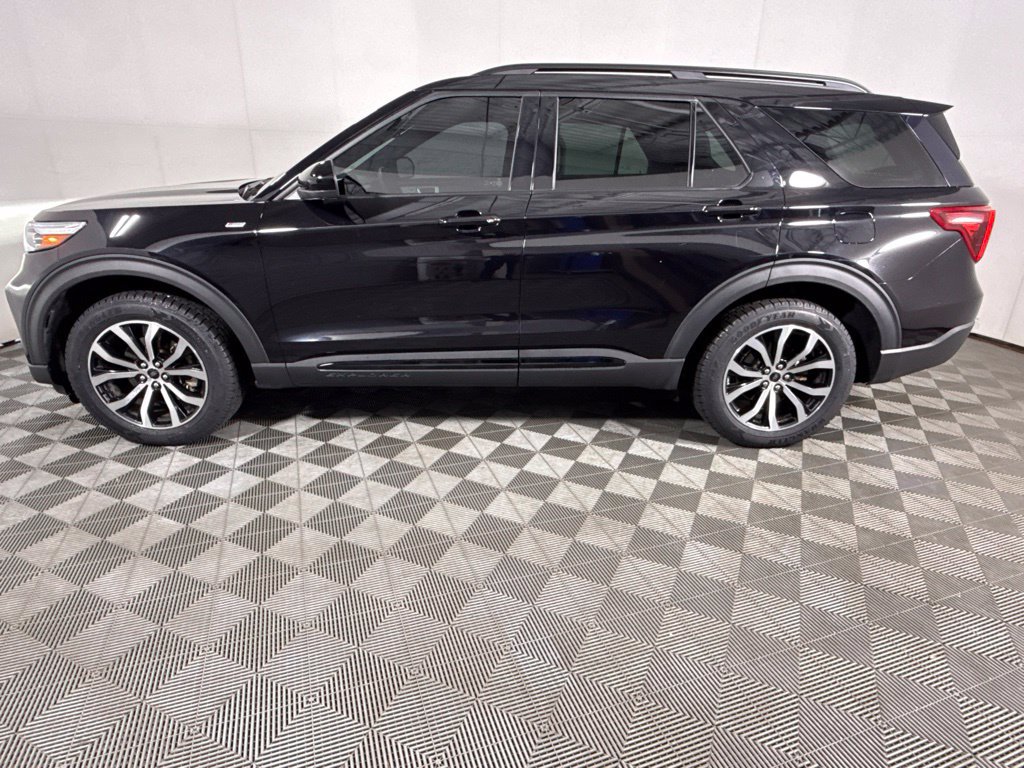 Used 2022 Ford Explorer ST-Line w/ Class IV Trailer Tow Package AWD/4WD image 6