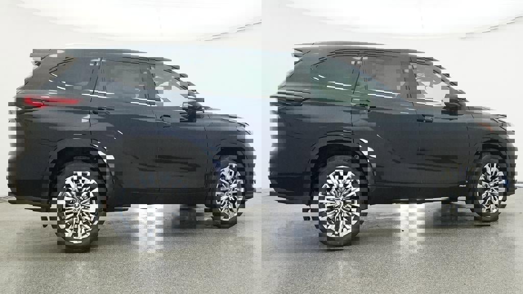 New 2026 Toyota Highlander Platinum image 26