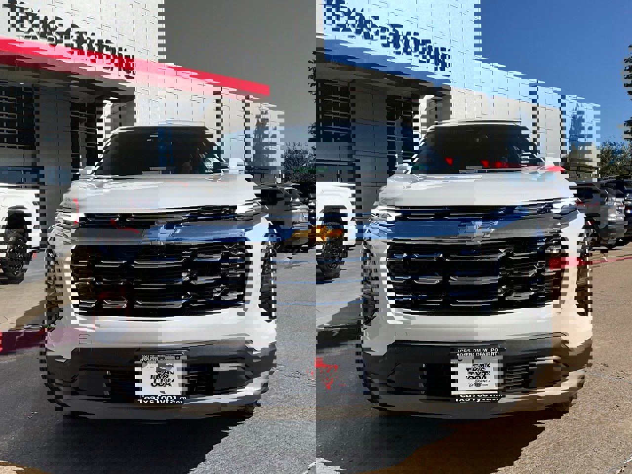 Used 2025 Chevrolet Equinox LT image 4