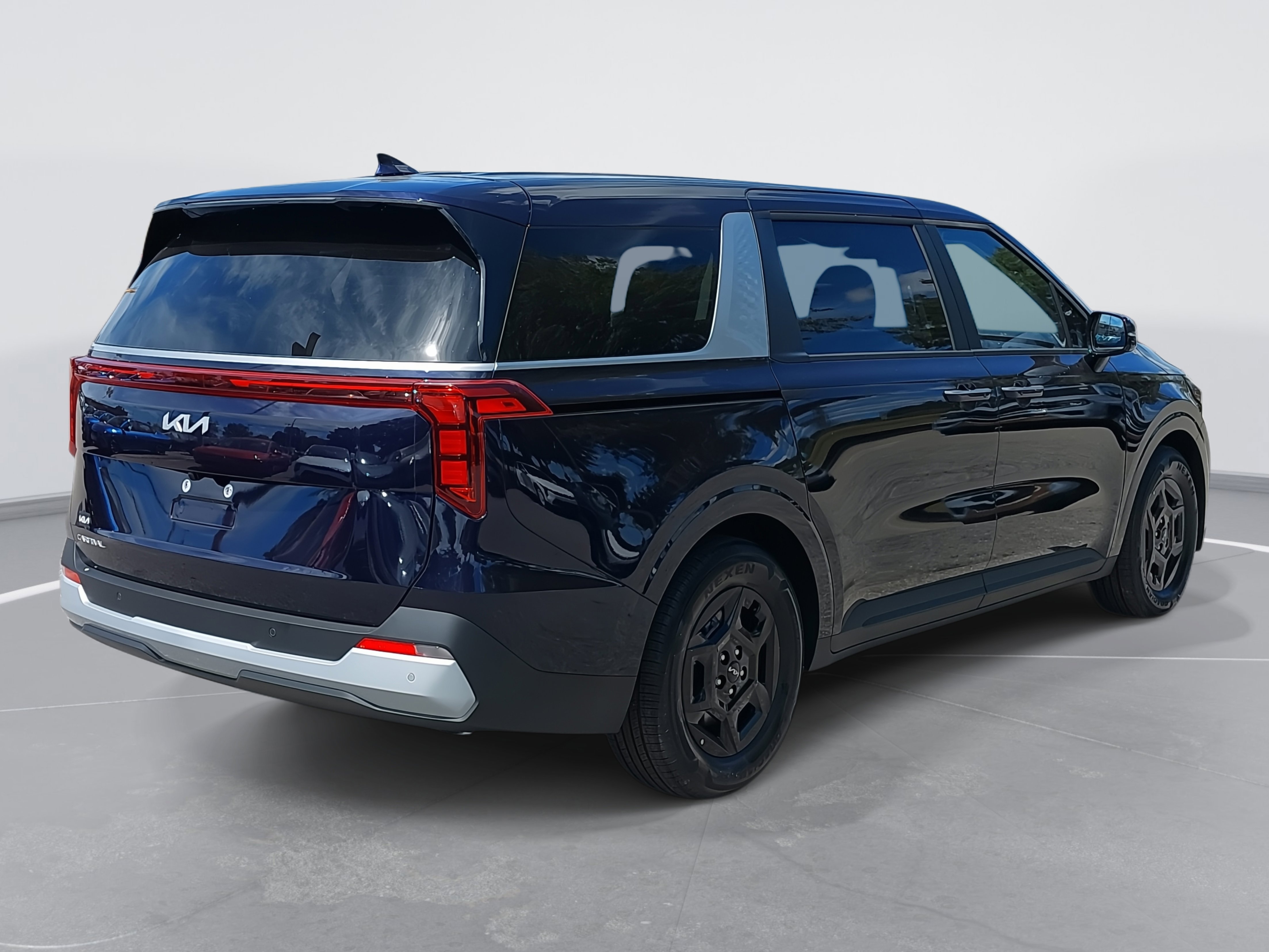 New 2026 Kia Carnival image 5