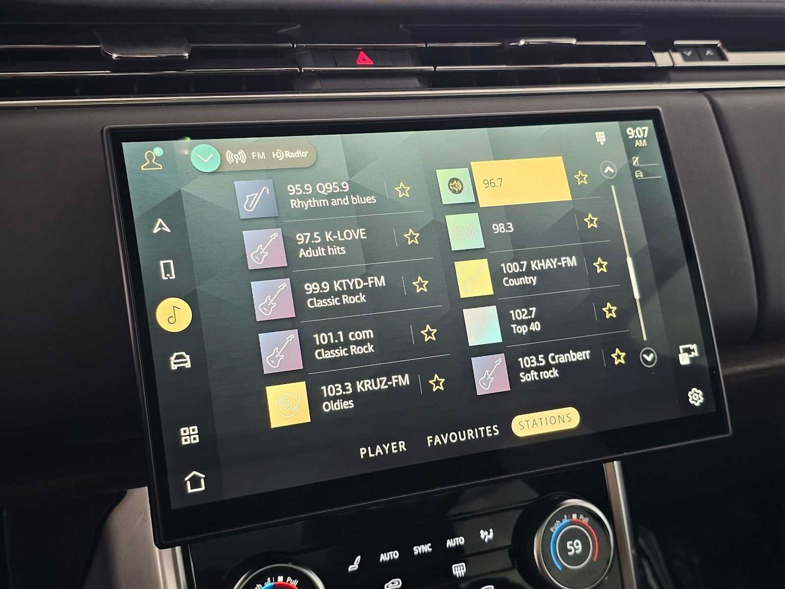 Certified 2023 Land Rover Range Rover SE AWD/4WD image 26