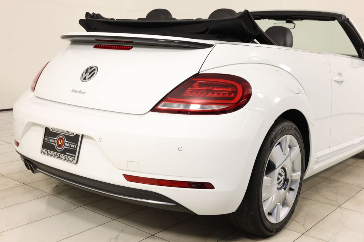 Used 2019 Volkswagen Beetle 2.0T SE FWD image 45