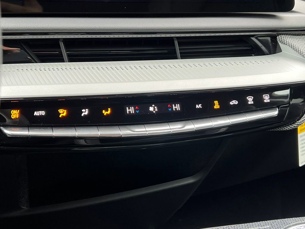 New 2026 Cadillac Optiq Sport 1 image 25