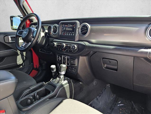 Used 2018 Jeep Wrangler Unlimited Sahara w/ Cold Weather Group image 21