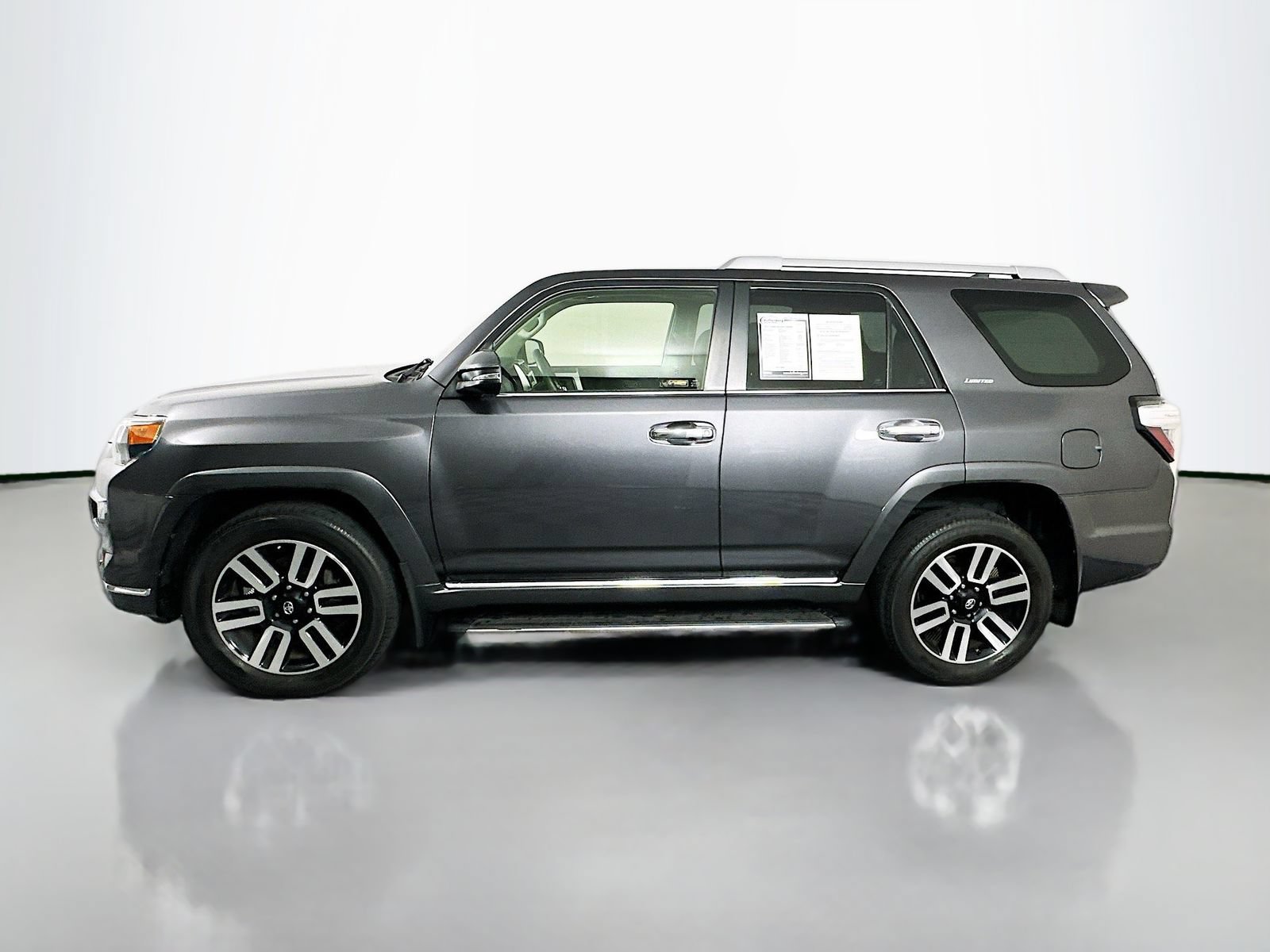 Used 2021 Toyota 4Runner Limited AWD/4WD image 4