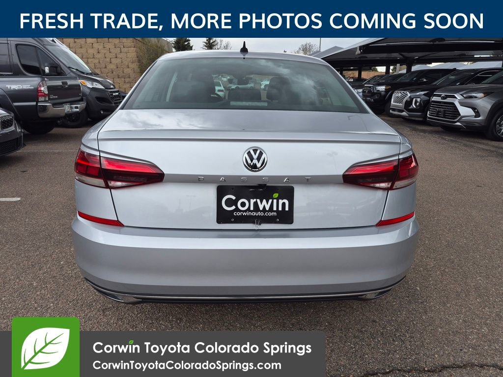 Used 2020 Volkswagen Passat 2.0T SE FWD image 6