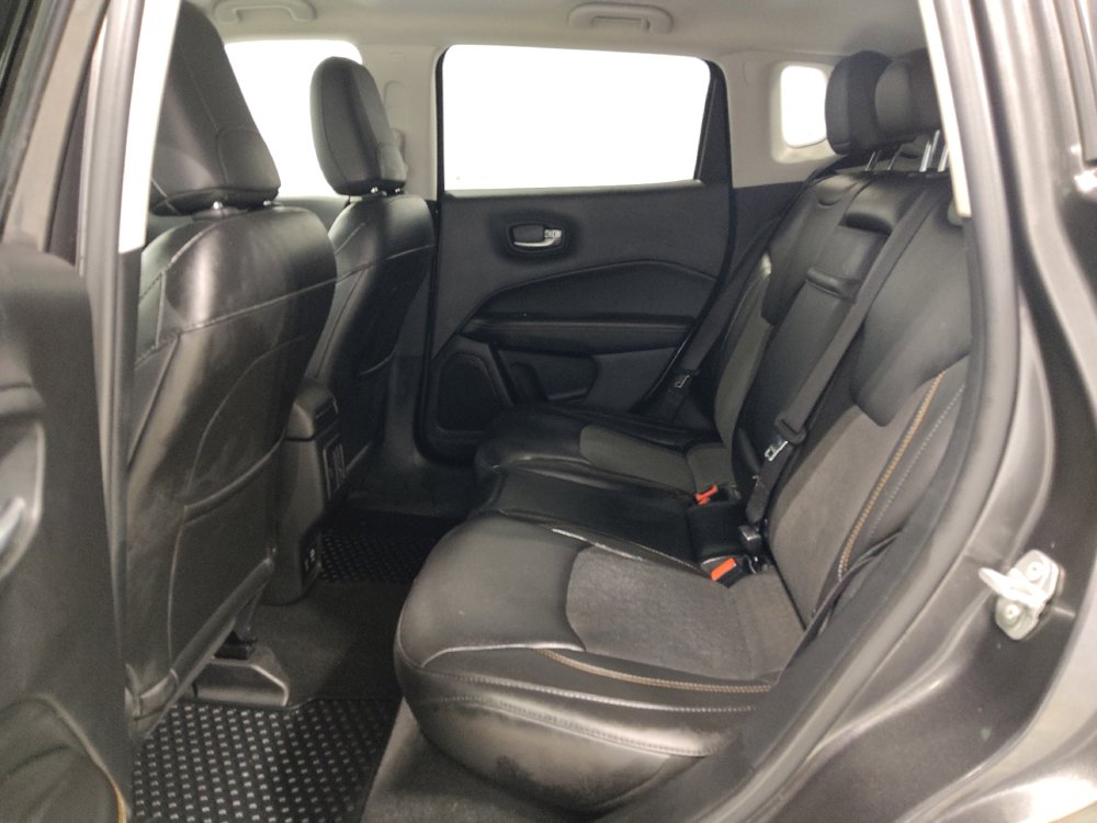 Used 2018 Jeep Compass Latitude w/ Popular Equipment Group image 18