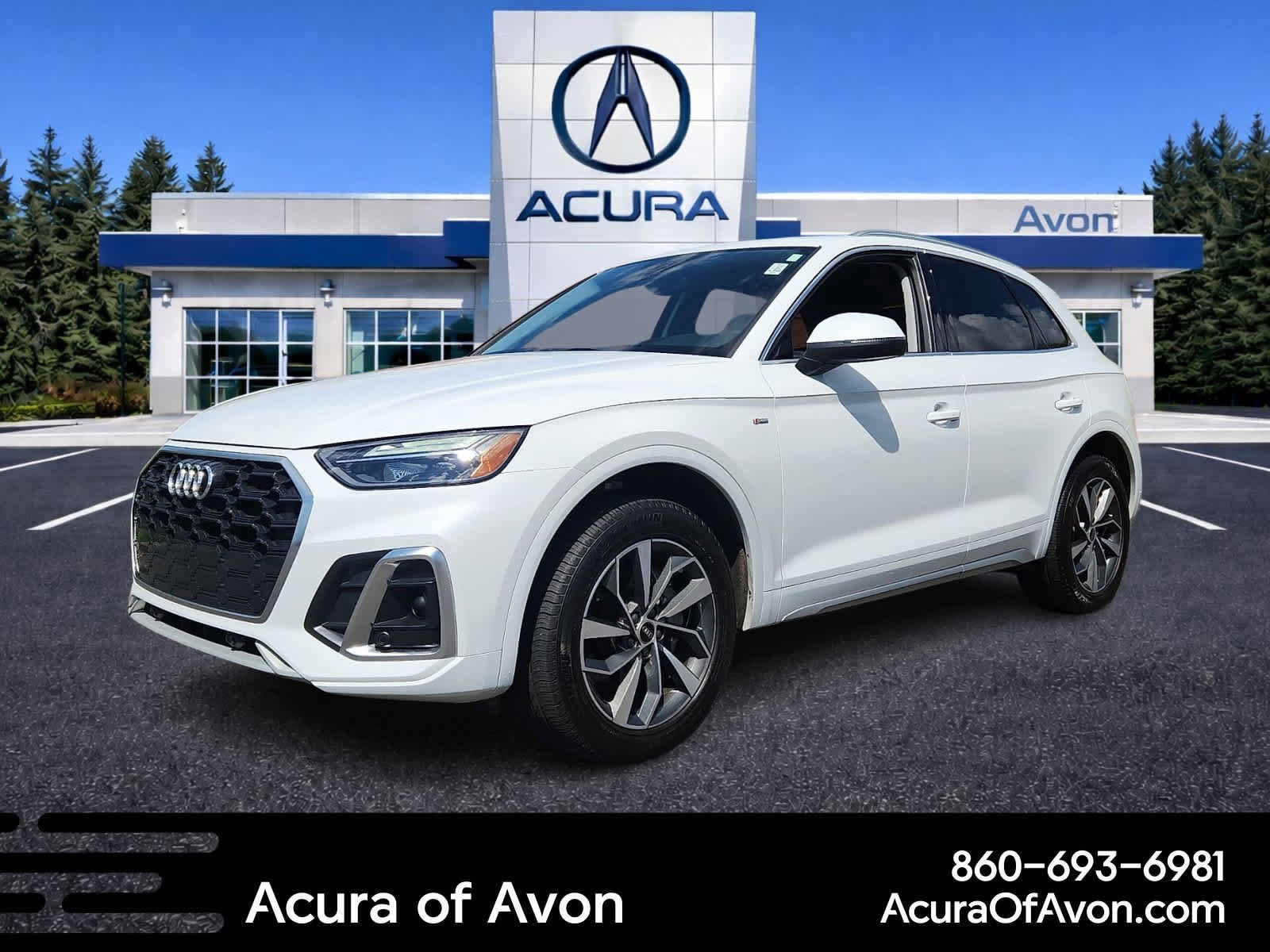 Used 2024 Audi Q5 2.0T Premium w/ Convenience Package