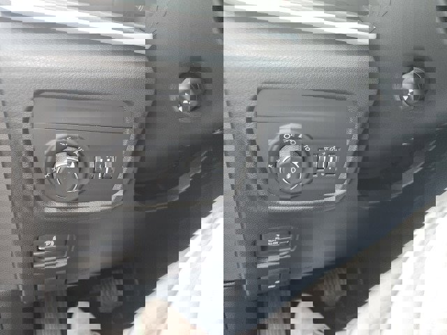 New 2025 Jeep Grand Cherokee Limited w/ Luxury Tech Group II image 19