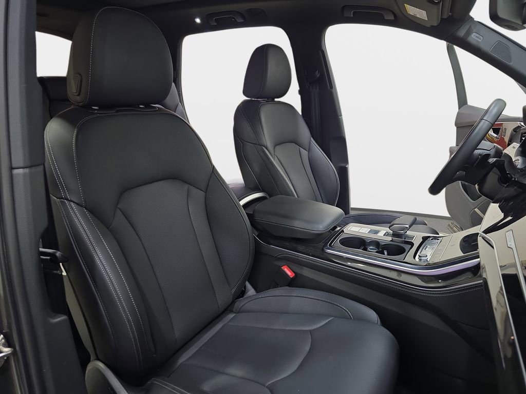 Used 2025 Audi Q7 3.0T Prestige w/ Prestige Package image 12