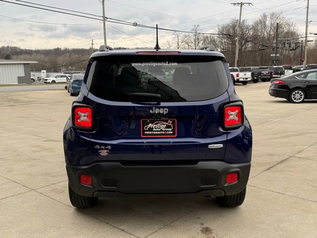 Used 2017 Jeep Renegade Latitude w/ Cold Weather Group image 13