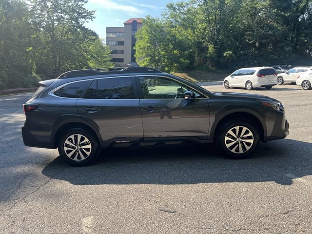 Used 2025 Subaru Outback Premium AWD/4WD image 3