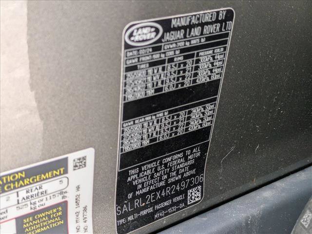 Used 2024 Land Rover Discovery Dynamic SE image 28