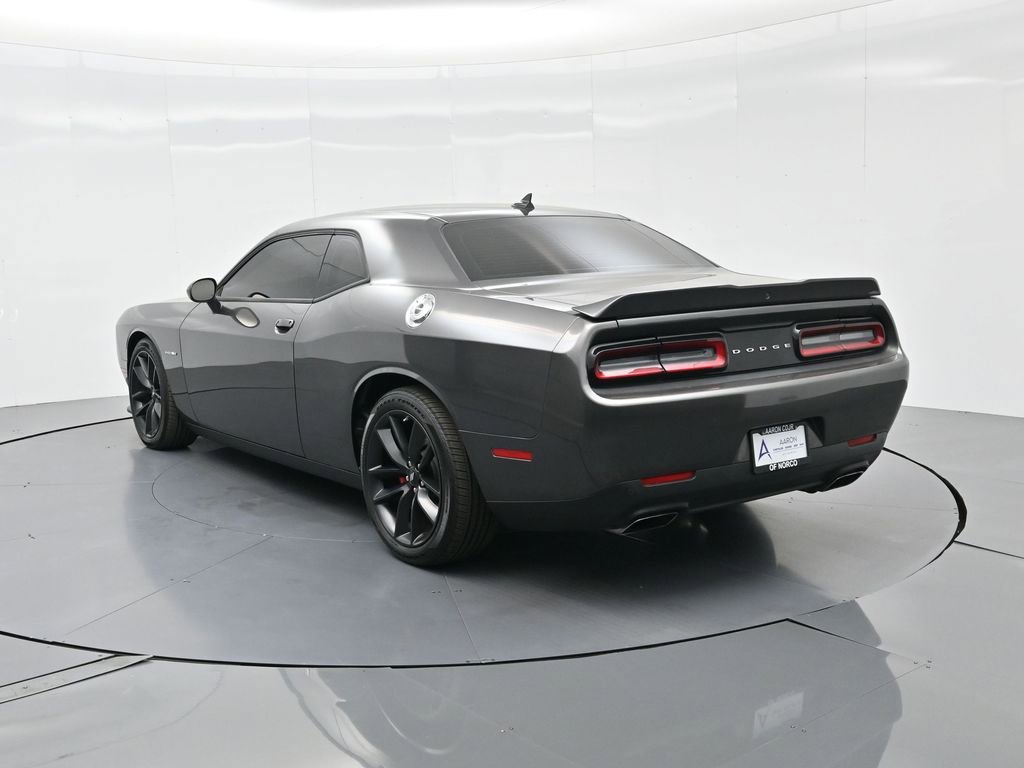 Used 2022 Dodge Challenger R/T w/ Performance Handling Group image 5