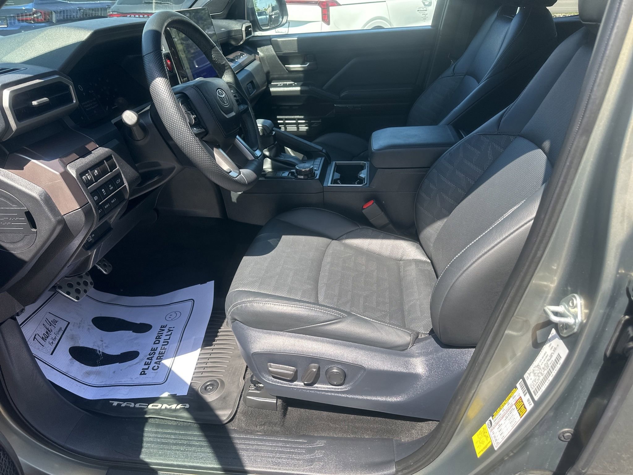 Used 2024 Toyota Tacoma TRD Sport w/ TRD Sport Premium Package AWD/4WD image 24