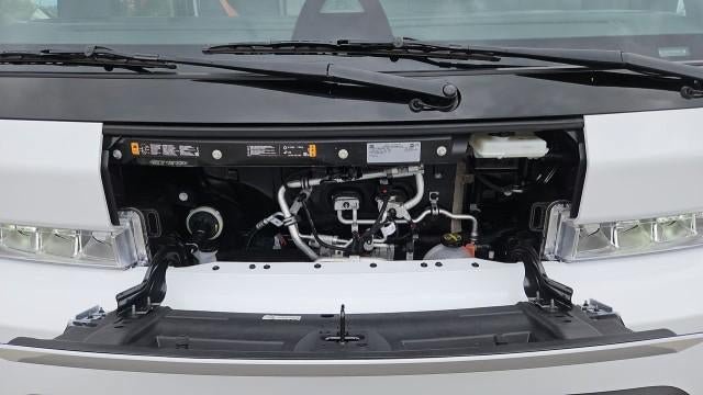 New 2025 Chevrolet Brightdrop 400 w/ Power Door Package AWD/4WD image 26