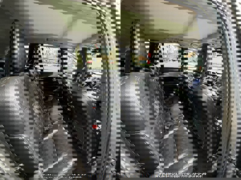 Used 2018 Volvo XC90 T6 Momentum w/ Convenience Package image 12