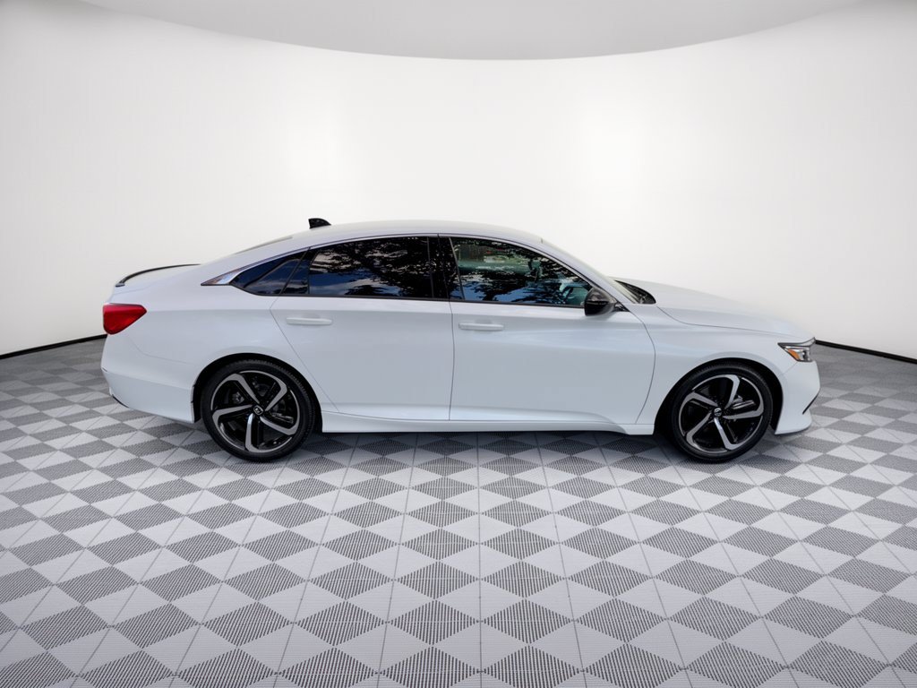 Used 2022 Honda Accord Sport image 8
