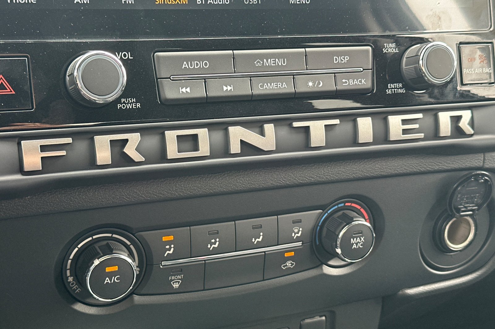New 2026 Nissan Frontier SV w/ Tow Package RWD image 16