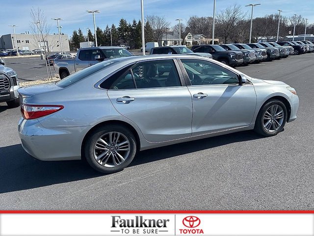 Certified 2016 Toyota Camry SE image 7