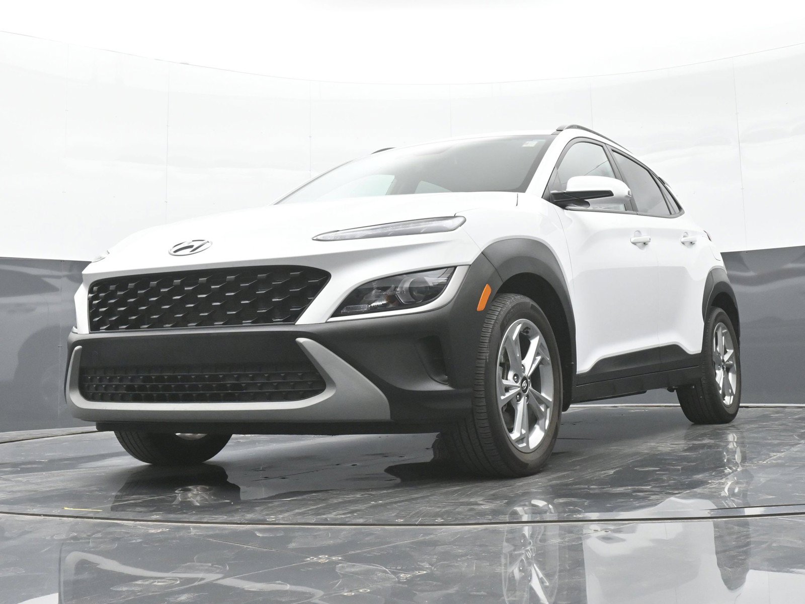 Certified 2023 Hyundai Kona SEL w/ Cargo Package AWD/4WD image 44