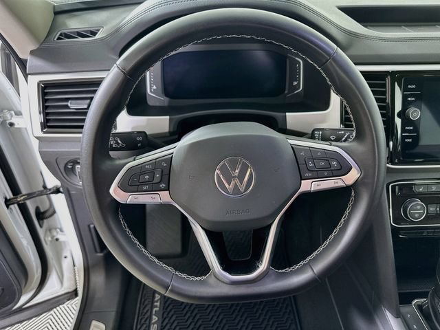 Certified 2023 Volkswagen Atlas SE w/ Black Wheel Package AWD/4WD image 12