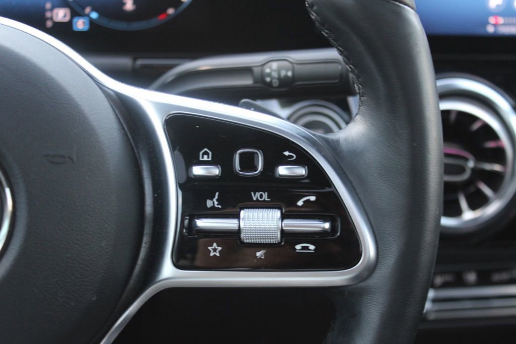 Certified 2023 Mercedes-Benz GLA 250 4MATIC image 50