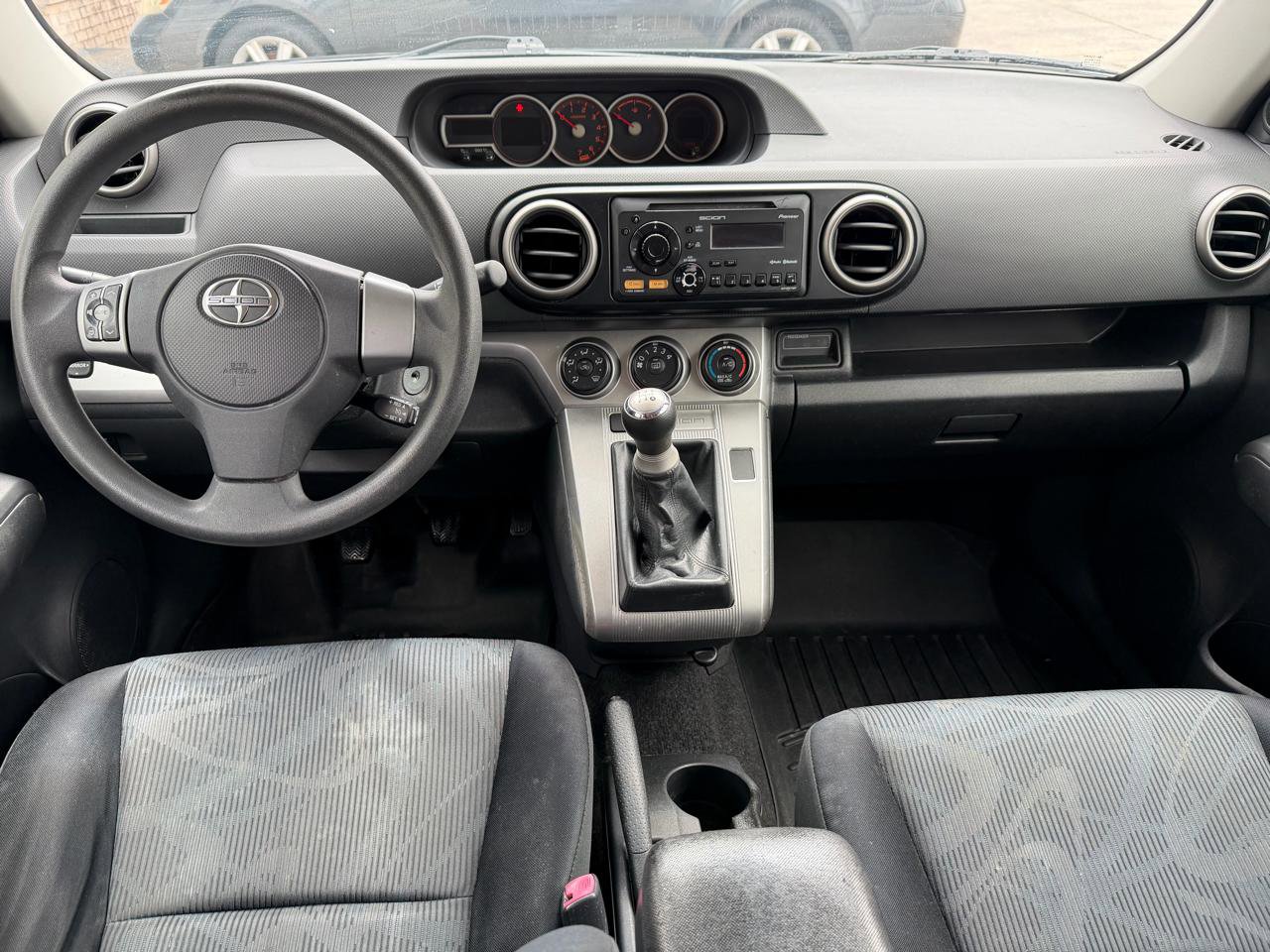 Used 2012 Scion xB FWD image 21