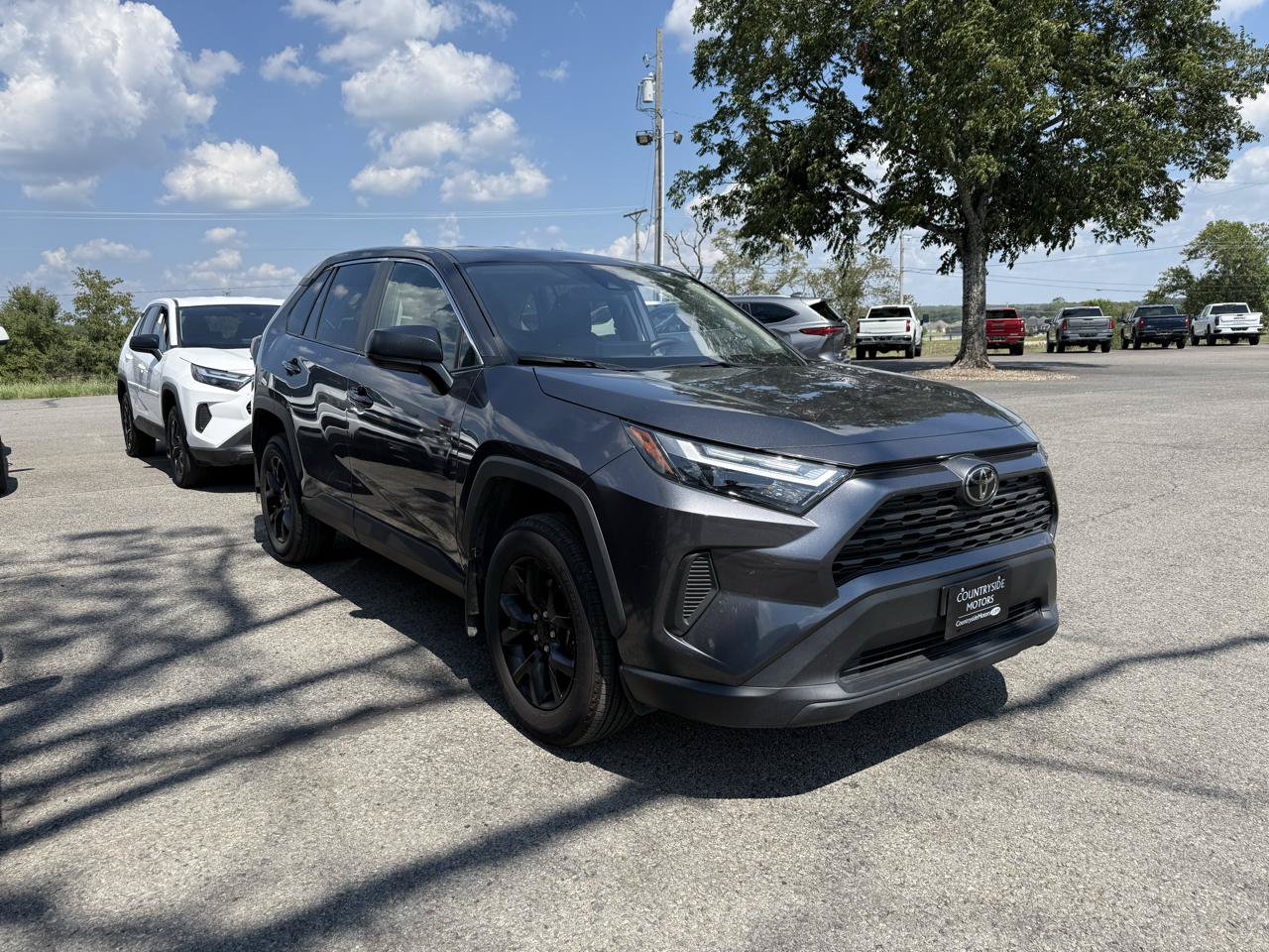 Used 2024 Toyota RAV4 LE FWD image 5