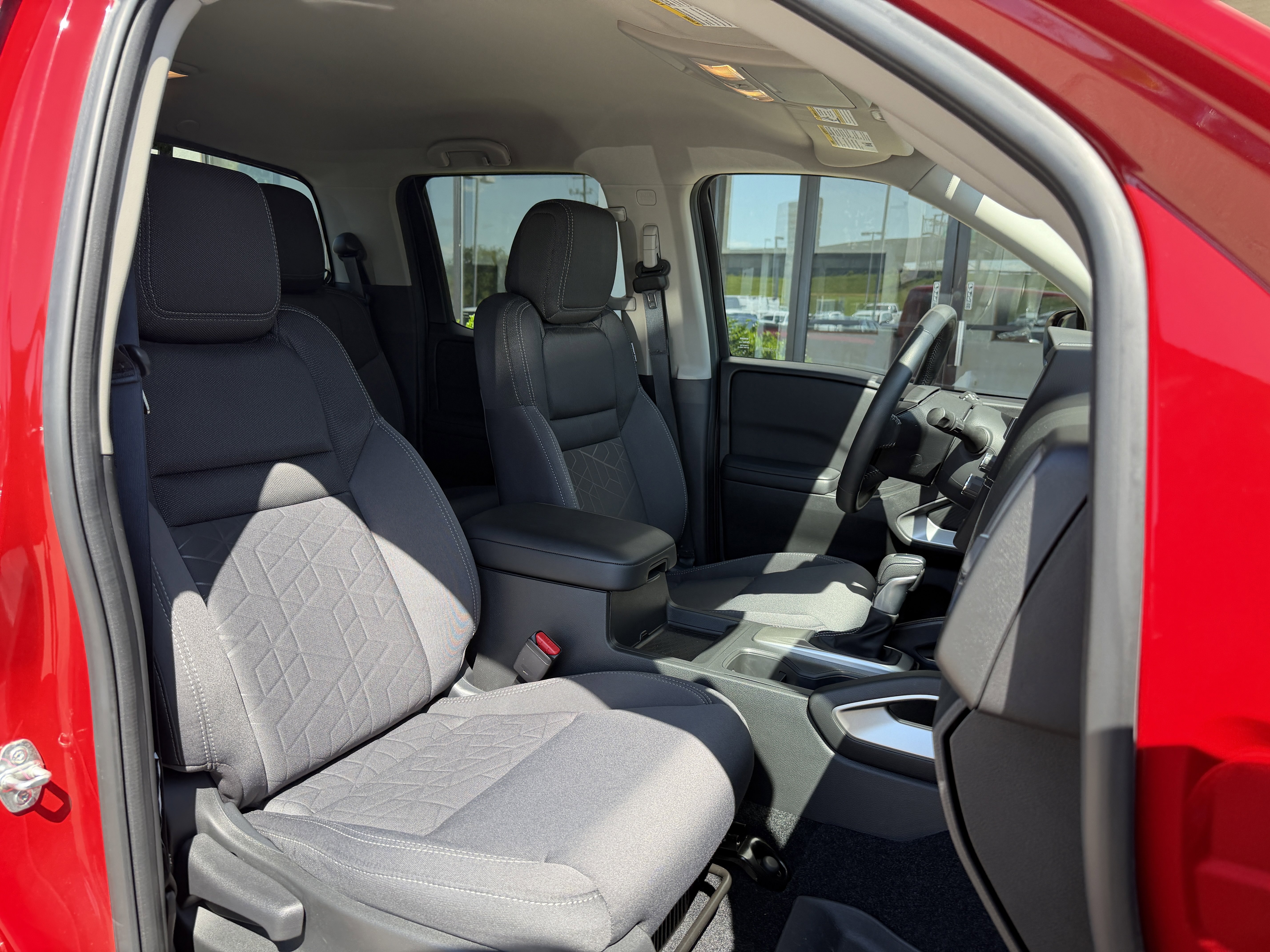 Used 2025 Nissan Frontier SV w/ SV Convenience Package AWD/4WD image 20