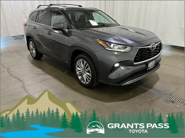 Used 2023 Toyota Highlander Platinum AWD/4WD video 1