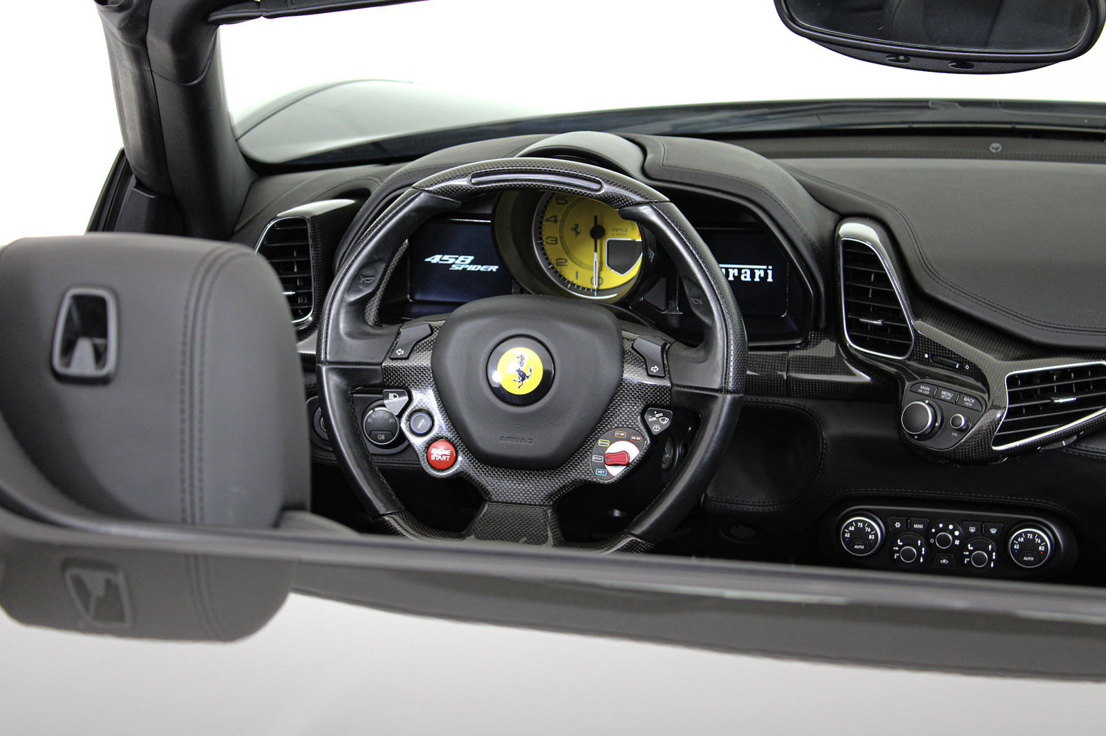 Certified 2013 Ferrari 458 Spider RWD image 36