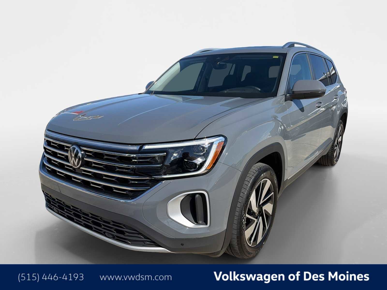 Used 2025 Volkswagen Atlas SEL image 1