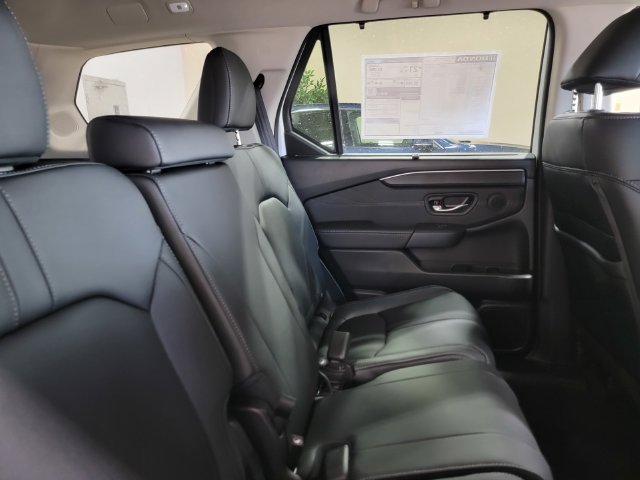 New 2026 Honda Pilot Touring image 13
