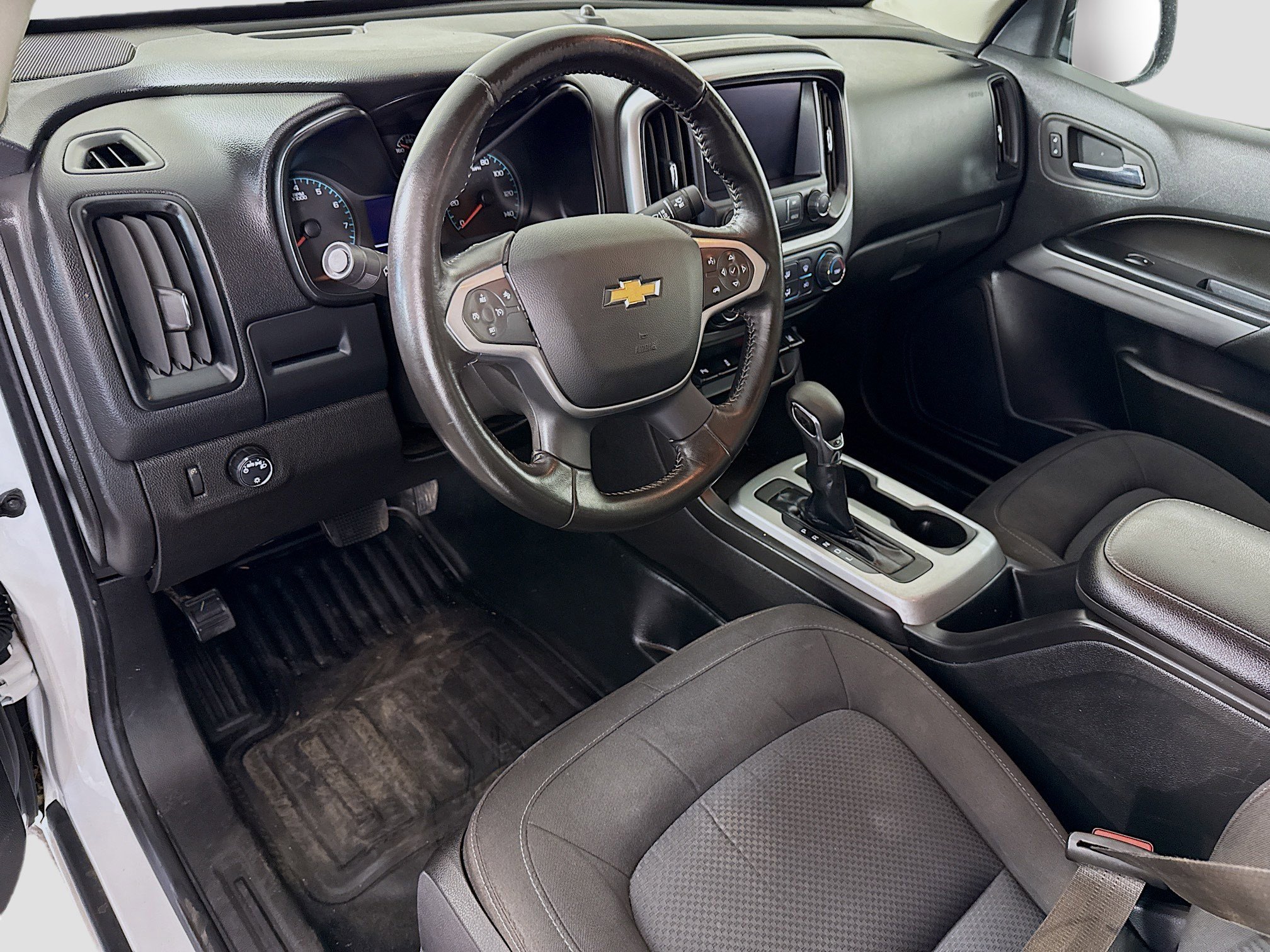 Used 2022 Chevrolet Colorado LT w/ Fleet Safety Package image 22