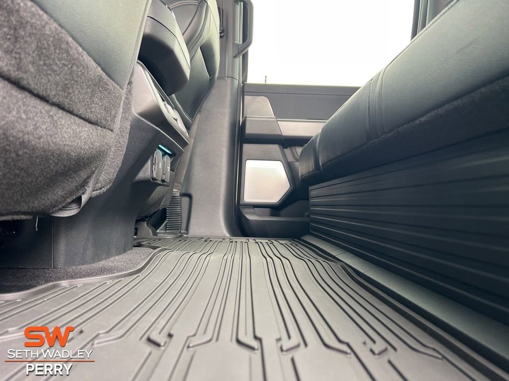 New 2025 Ford F150 Lariat w/ Equipment Group 502A High image 35