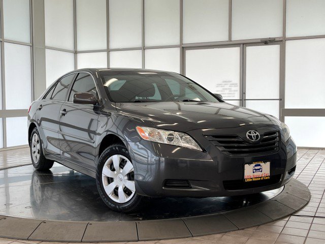 Used 2009 Toyota Camry LE image 1