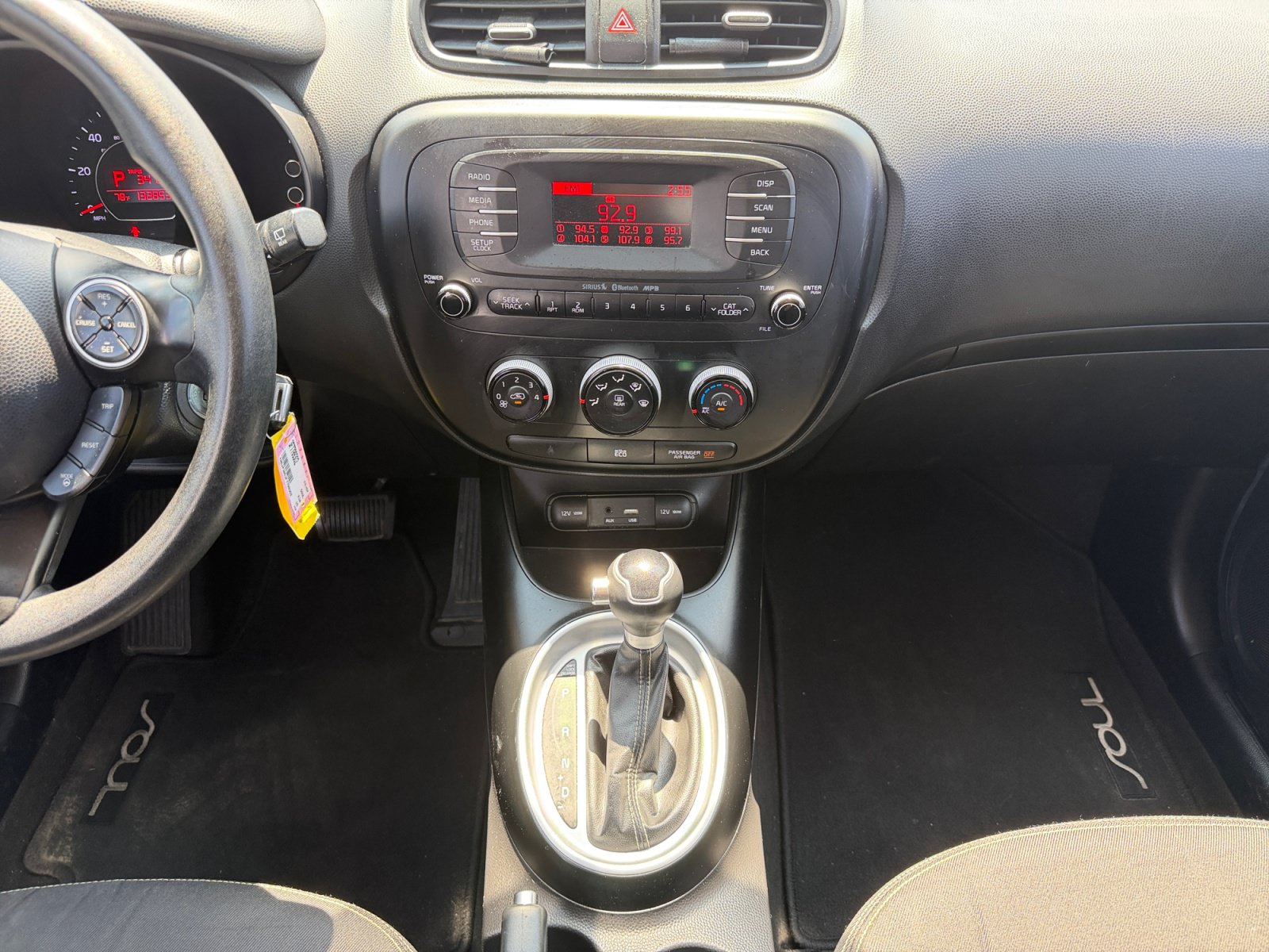 Used 2015 Kia Soul + FWD image 17
